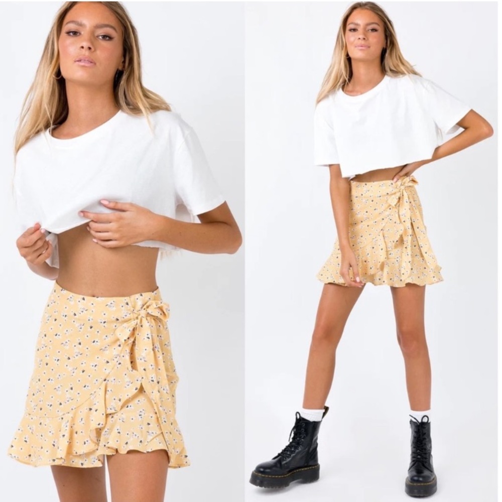 Host Pick✨ Princess Polly • Zecca Mini Skirt